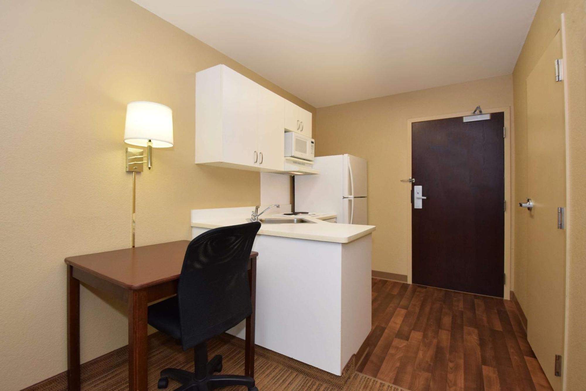 Extended Stay America Suites - White Plains - Елмсфорд Екстер'єр фото