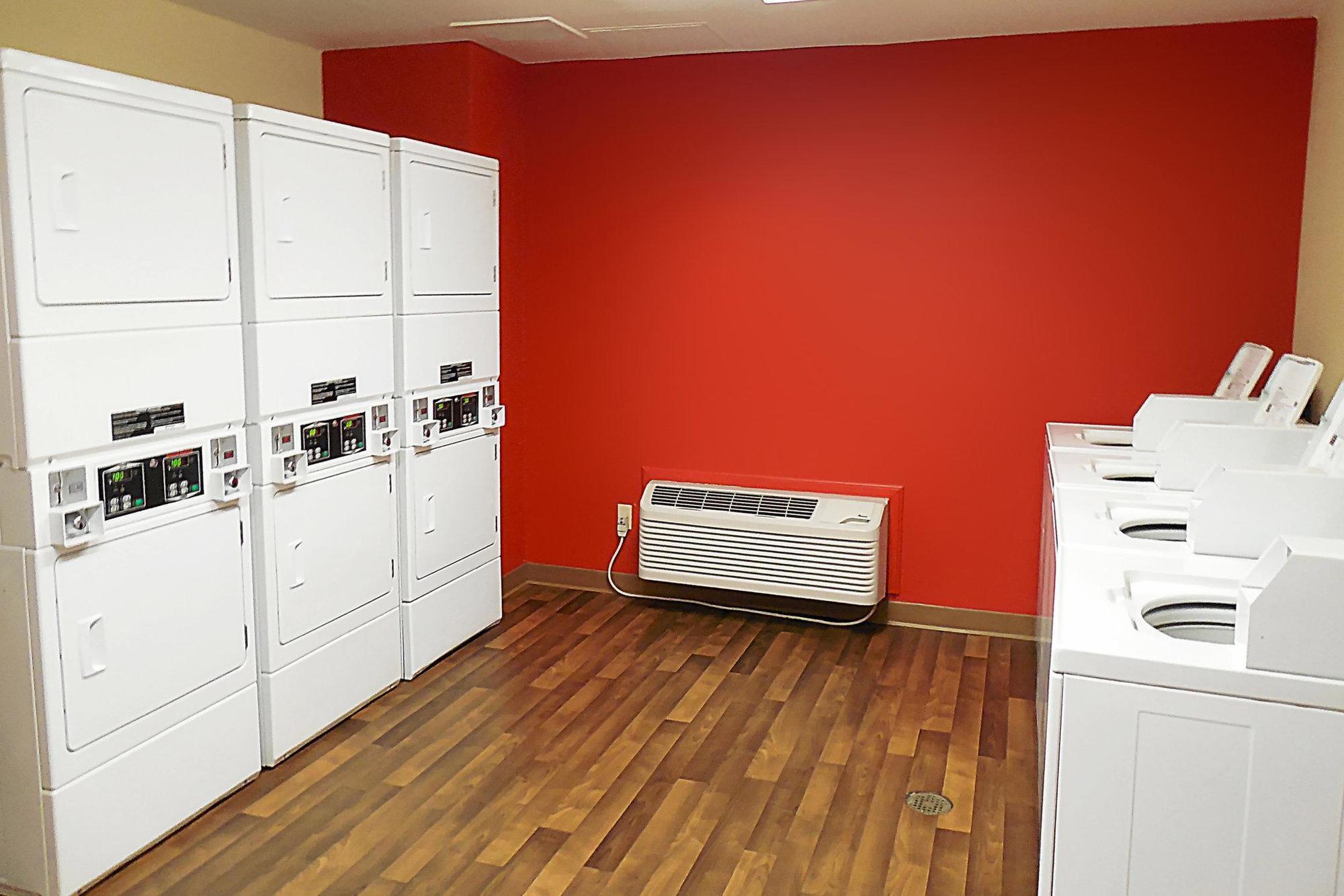 Extended Stay America Suites - White Plains - Елмсфорд Екстер'єр фото